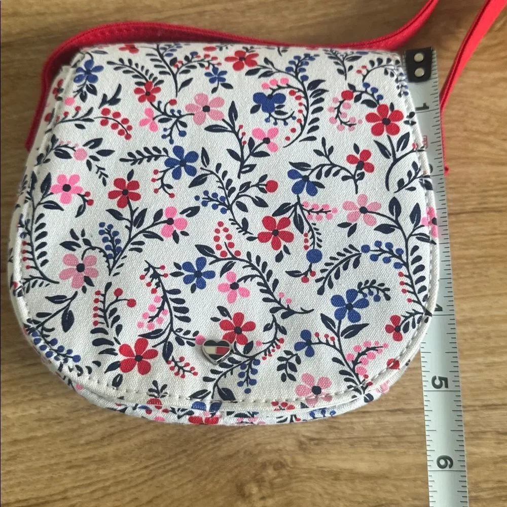 Tommy Hilfiger kid’s Adorable Cotton Floral Crossbody Bag with Red Strap NWOT